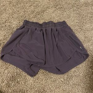 Lululemon Tracker short 4”